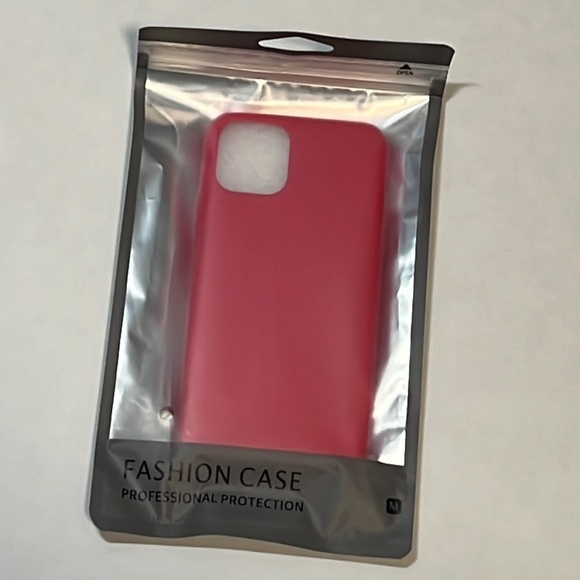 🍂 NEW iPhone 11 Pro case - Liquid Silicone Soft Gel Slim Cover - Picture 1 of 4